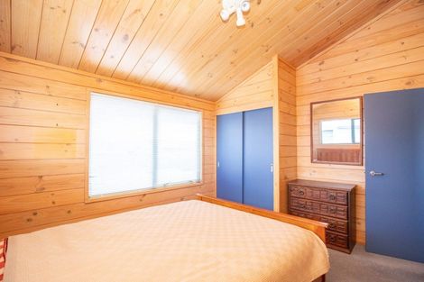 Photo of property in 12 Walton Place, Ngatea, 3503