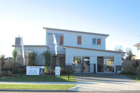 Photo of property in 23 Turnberry Drive, Wattle Downs, Auckland, 2103