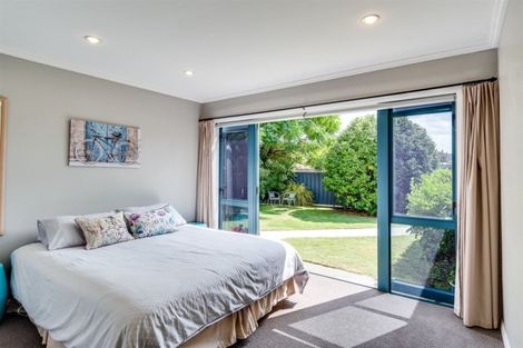 Photo of property in 37 Avondale Road, Taradale, Napier, 4112
