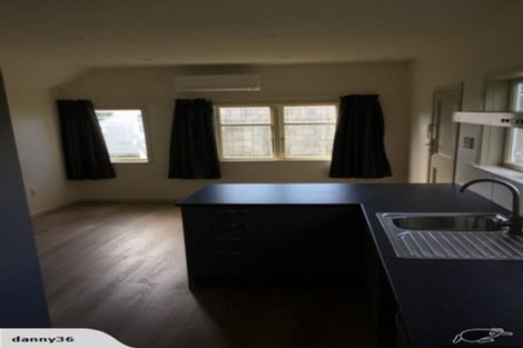 Photo of property in 72 Oxford Street, Tawa, Wellington, 5028