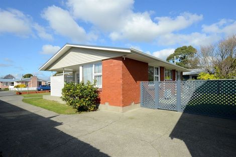 Photo of property in 9 Penwood Street, Russley, Christchurch, 8042