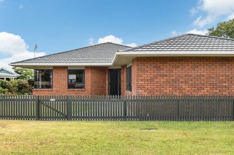 Photo of property in 1/58 Grey Street, Waitara, 4320