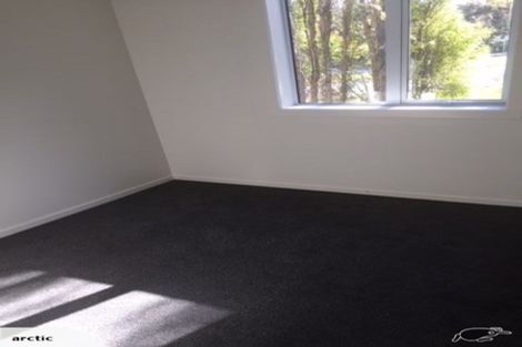 Photo of property in 5/30 John Jennings Drive, Oteha, Auckland, 0632