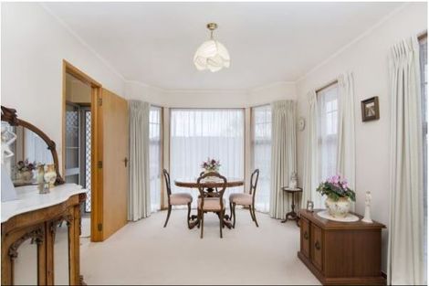 Photo of property in 2/3 Benygloe Place, Highland Park, Auckland, 2010