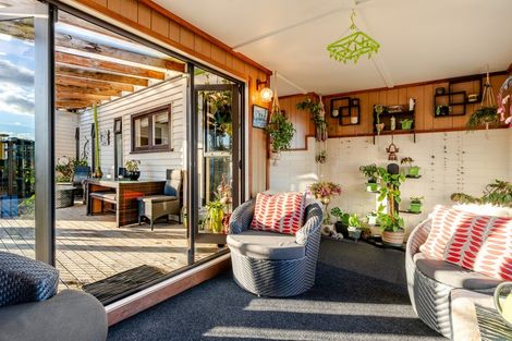 Photo of property in 69 Foster Road, Temple View, Hamilton, 3290
