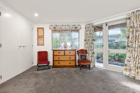 Photo of property in 4 Amner Place, Bluff Hill, Napier, 4110