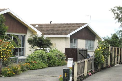 Photo of property in 2/3 Korora Street, Bromley, Christchurch, 8062