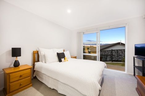 Photo of property in 29 Cavalli Road, Long Bay, Auckland, 0630