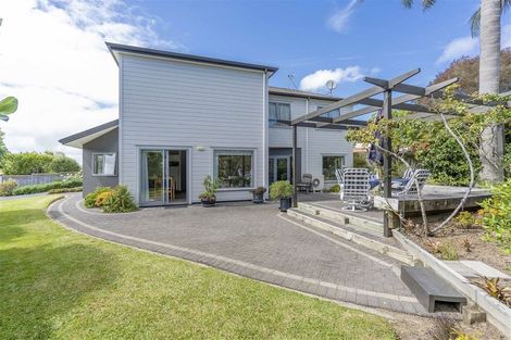 Photo of property in 10 Mistral Place, West Harbour, Auckland, 0618