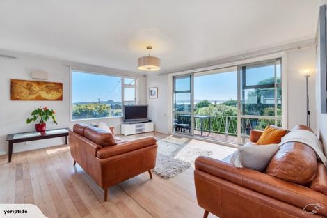 Photo of property in 115 Wallace Road, Mangere Bridge, Auckland, 2022