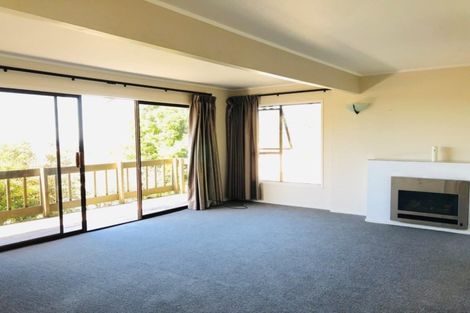 Photo of property in 1/2 Deep Creek Road, Torbay, Auckland, 0630