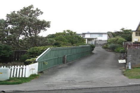 Photo of property in 34 Carluke Street, Paparangi, Wellington, 6037