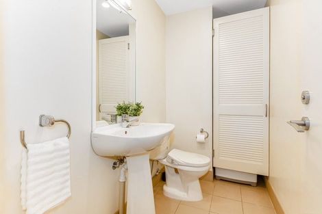 Photo of property in Columbia Apartments, 22/32 Cuba Street, Te Aro, Wellington, 6011