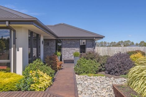 Photo of property in 26 Newbrook Terrace, Darfield, 7510