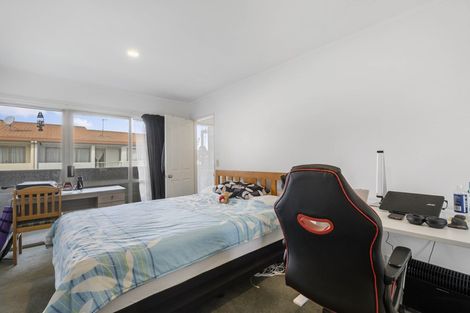 Photo of property in 1 Butia Avenue, Henderson, Auckland, 0612