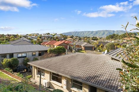 Photo of property in 14 Leanne Way, Waikanae Beach, Waikanae, 5036