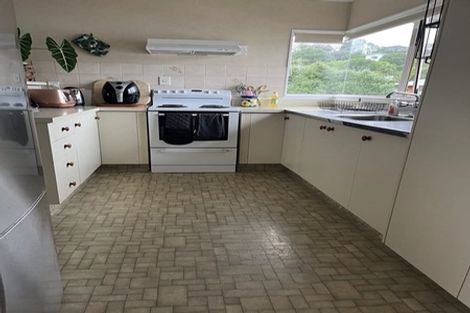 Photo of property in 7b Portland Street, Welcome Bay, Tauranga, 3112