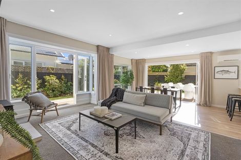 Photo of property in 32 Massey Crescent, St Albans, Christchurch, 8014