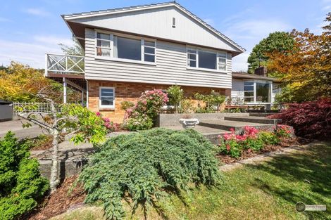 Photo of property in 15 Harewood Grove, Pinehaven, Upper Hutt, 5019