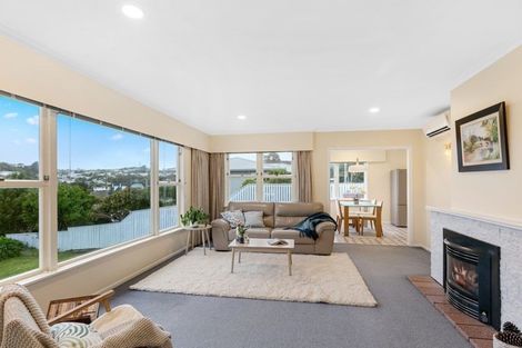Photo of property in 45 Bracken Road, Paparangi, Wellington, 6037