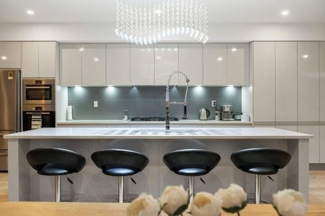 Photo of property in 7 Bridget Court, Red Beach, 0932