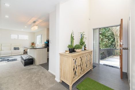 Photo of property in 10a Beeche Place, Birkdale, Auckland, 0626