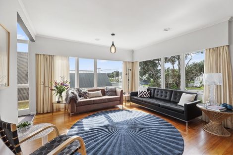 Photo of property in 30 Mantell Street, Seatoun, Wellington, 6022