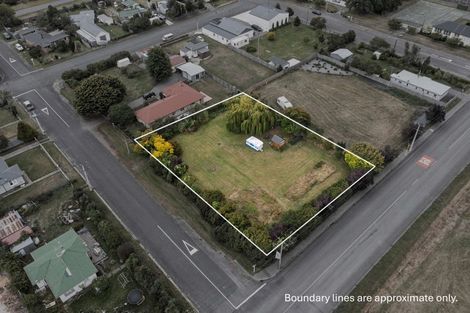 Photo of property in 11 Leslie Street, Waiau, 7332