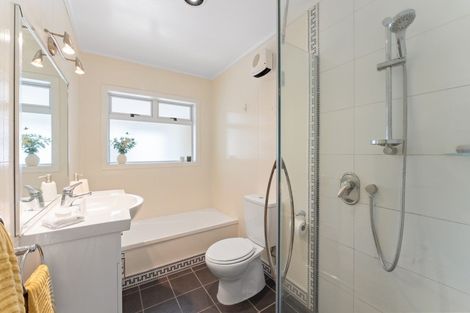 Photo of property in 31 Doone Street, Lynmouth, New Plymouth, 4310