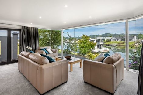 Photo of property in 12 Pelican Place, Whitianga, 3510