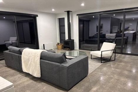 Photo of property in 29 Washer Road, Omata, New Plymouth, 4374