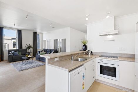 Photo of property in The Villas, 10/33 Hobson Street, Thorndon, Wellington, 6011