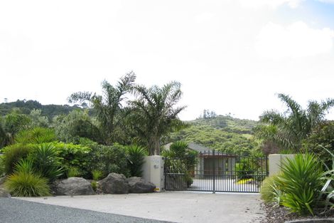 Photo of property in 42 Robert Might Road, Kumeu, 0810