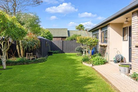 Photo of property in 67 Bowen Street, Cambridge, 3434