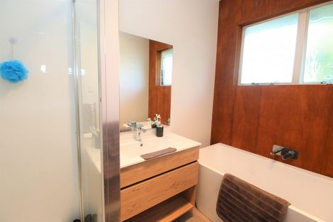 Photo of property in 72 Shearman Street, Waimate, 7924