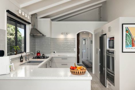 Photo of property in 35 Skudders Beach Road, Kerikeri, 0294