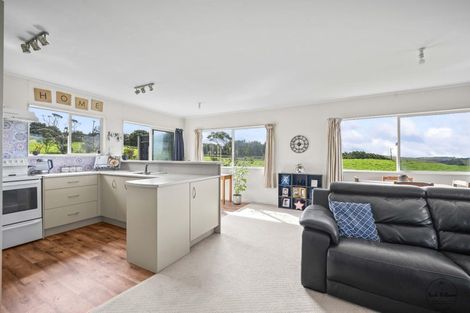 Photo of property in 134 Heatley Road, Whakapirau, Maungaturoto, 0583