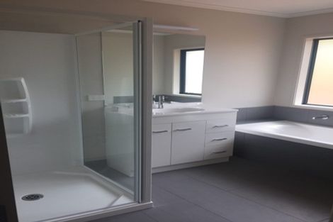 Photo of property in 93 Cameron Town Road, Pukekohe, 2678