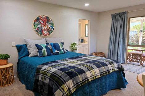 Photo of property in 20 Arataki Road, Havelock North, 4130