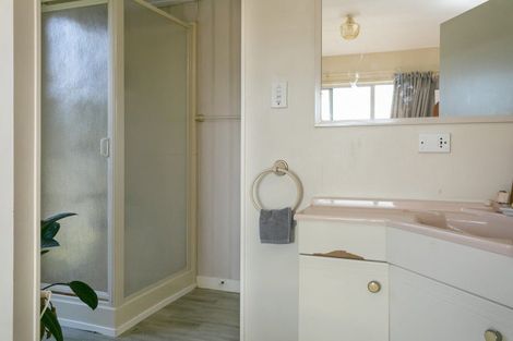 Photo of property in 68 Saint James Street, Richmond Heights, Taupo, 3330