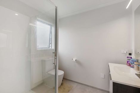 Photo of property in 49 Couldrey Crescent, Red Beach, 0932