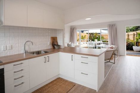 Photo of property in 3/83 Centreway Road, Orewa, 0931