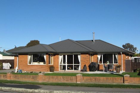 Photo of property in 1 Finsbury Street, Islington, Christchurch, 8042