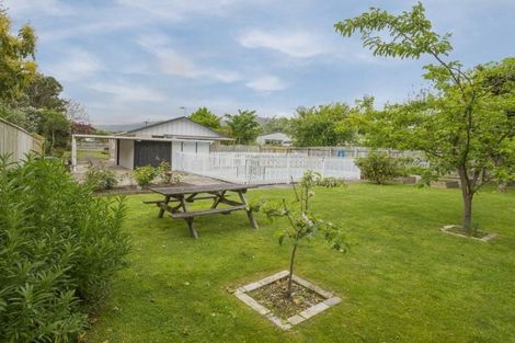 Photo of property in 318 Te Moana Road, Waikanae, 5036