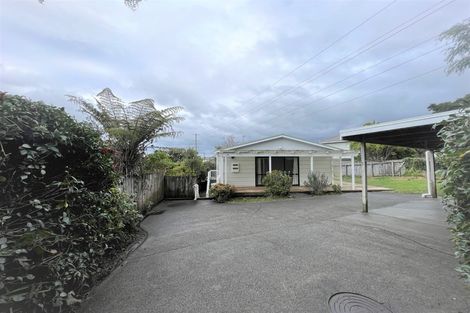 Photo of property in 2/18 Mirovale Place, Totara Vale, Auckland, 0629