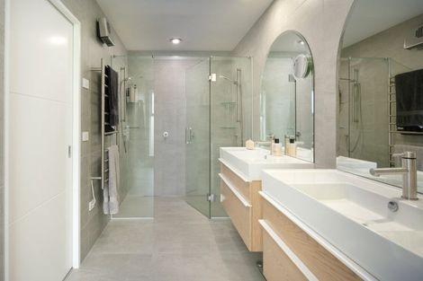 Photo of property in 24 Whitehall Drive, Springlands, Blenheim, 7201