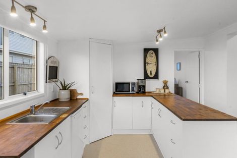 Photo of property in 95 Pukehina Parade, Pukehina, Te Puke, 3189