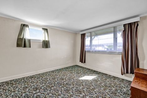 Photo of property in 18 Furlong Street, Hawera, 4610