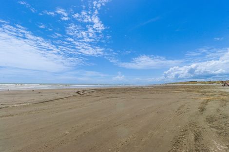 Photo of property in 54 Kanuka Drive, Waitarere, Levin, 5510