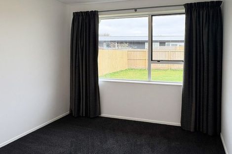Photo of property in 14 Carteret Place, Aranui, Christchurch, 8061